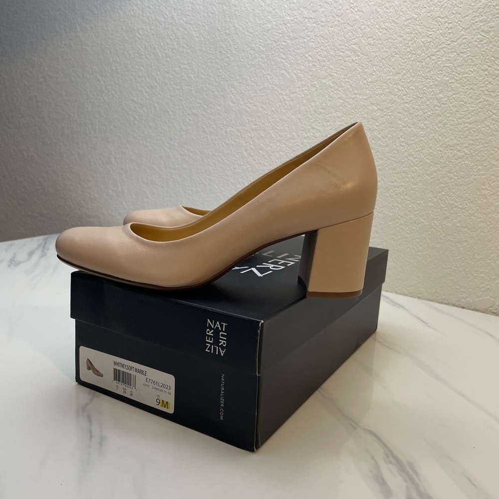 New Naturalizer Whitney Pump